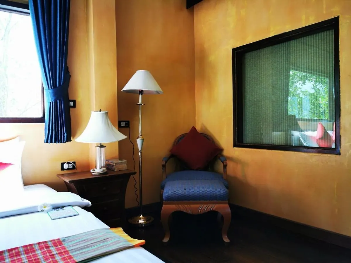 리조트 Relax House Lanta Old Town 호텔 코란타